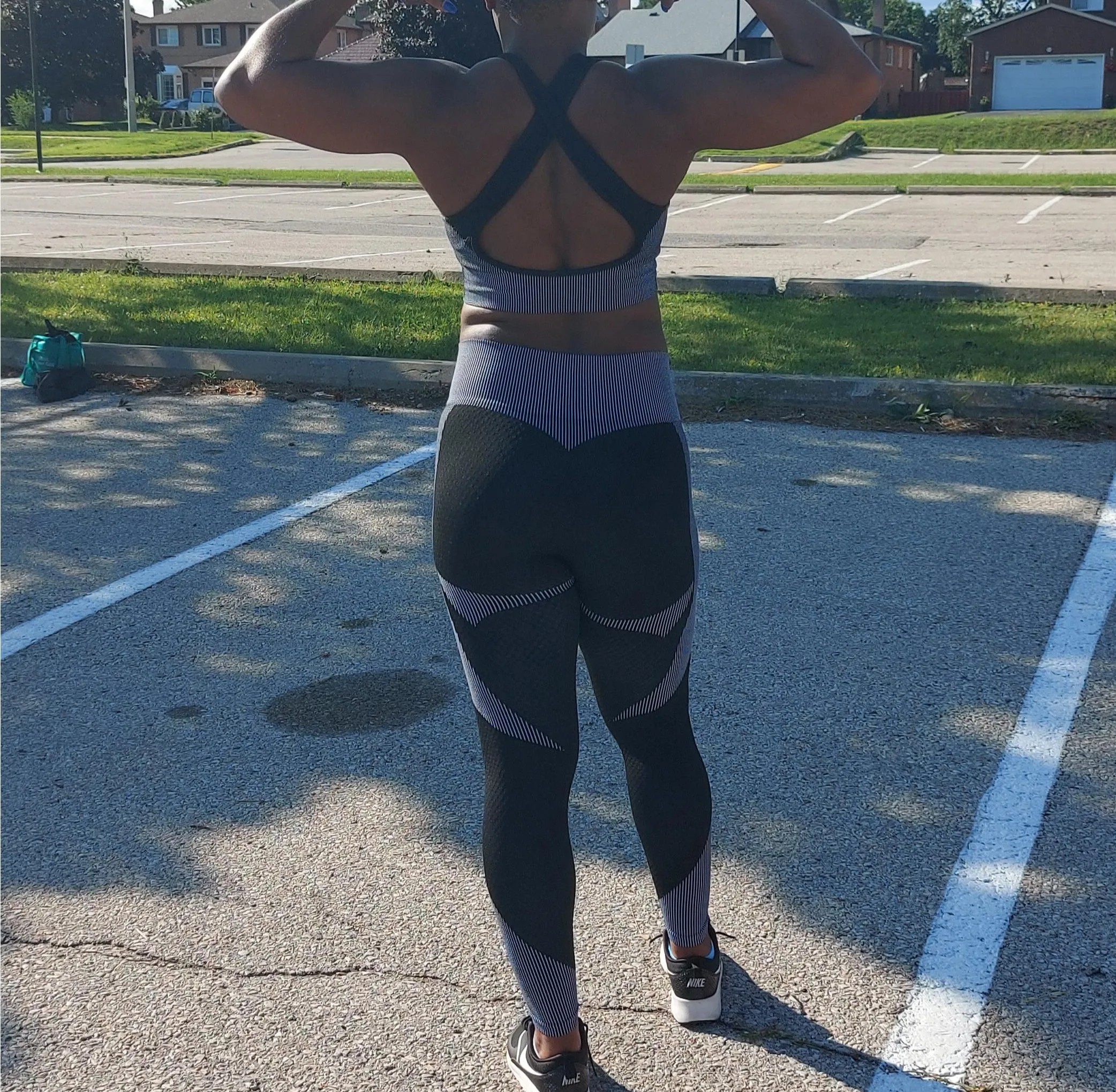 Compression two-piece Luxe Crossover set